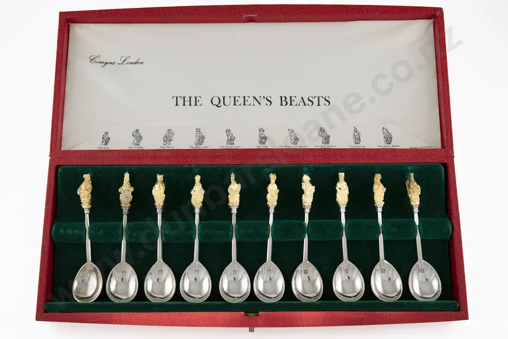 Cased Set Of 10 S/S Queens Beasts Image 1++