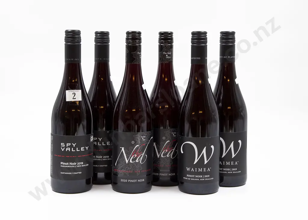 Six Bottles of Assorted NZ Pinot Noir Image 1++