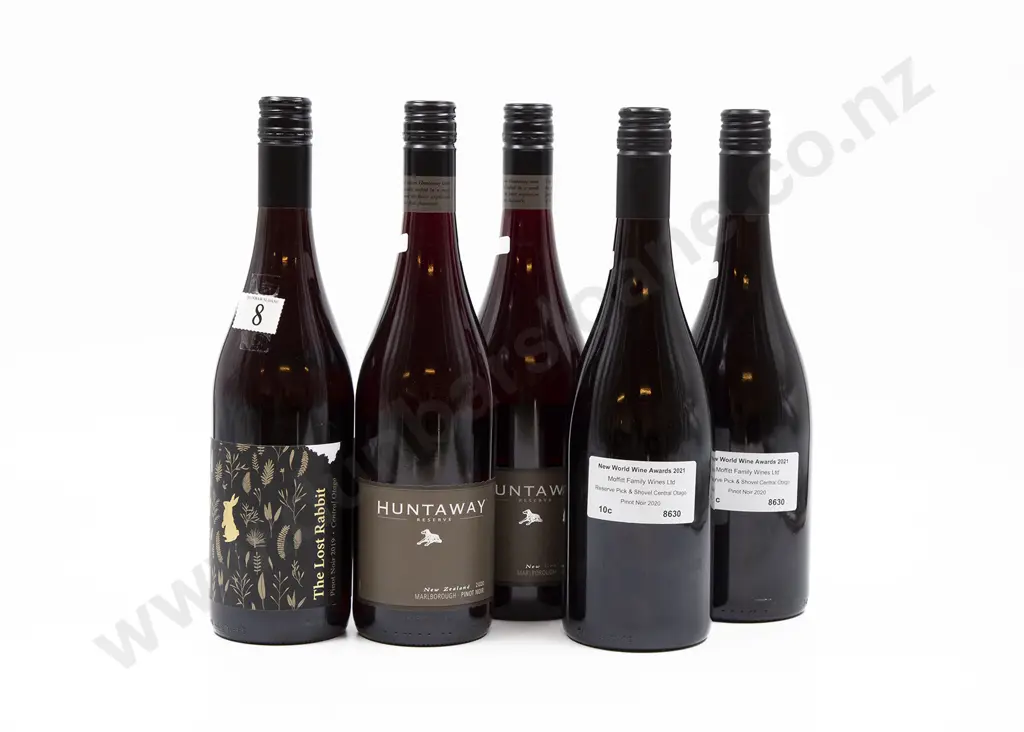 Five Bottles of Assorted NZ Pinot Noir Image 1++