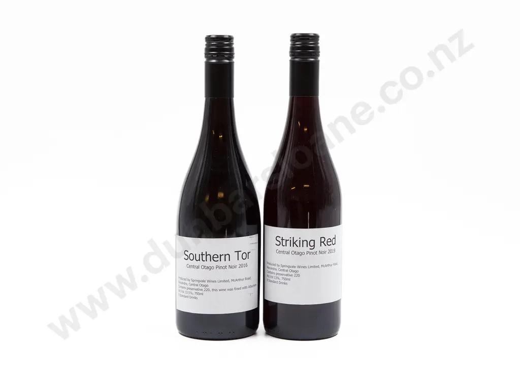 Six Bottles of Assorted NZ Pinot Noir Image 1++
