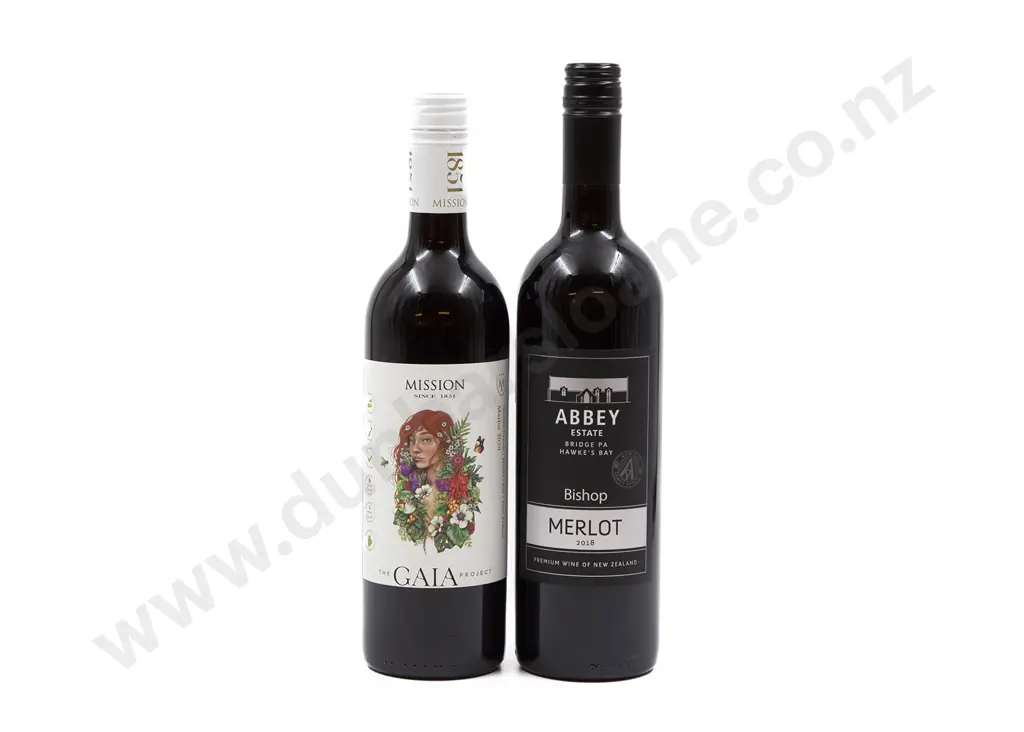 Six Bottles of Assorted NZ Merlot Image 1++