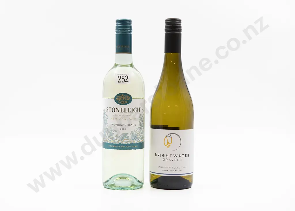 Six Bottles of Assorted NZ Sauvignon Blanc Image 1++