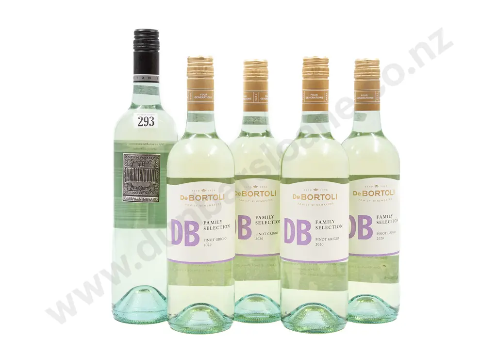 Five Bottles of Assorted Australian Mainly Pinot Grigio Image 1++