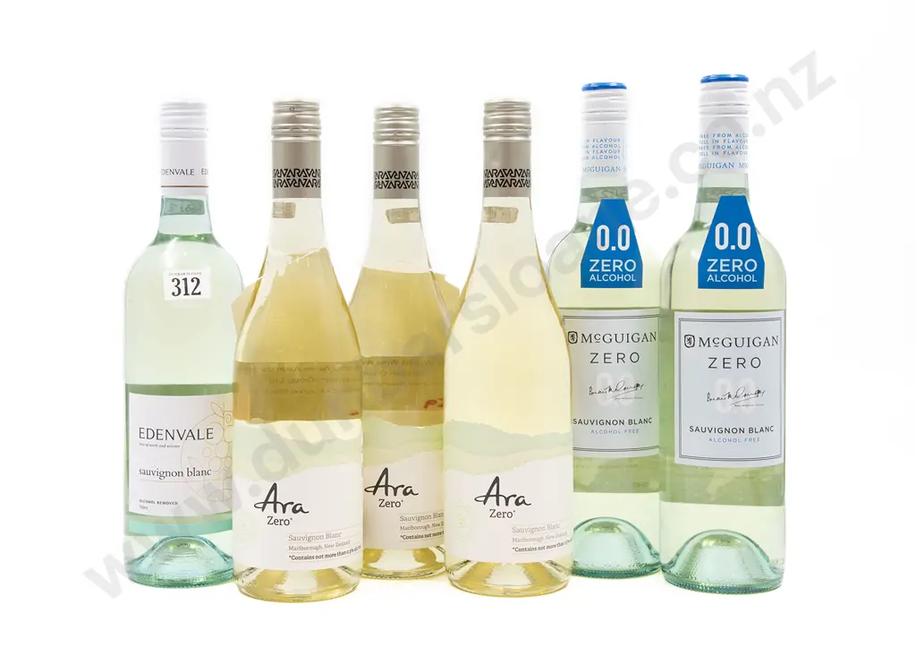 Six Bottles of Assorted NZ and Australian Zero Alcohol Sauvignon Blanc Image 1++