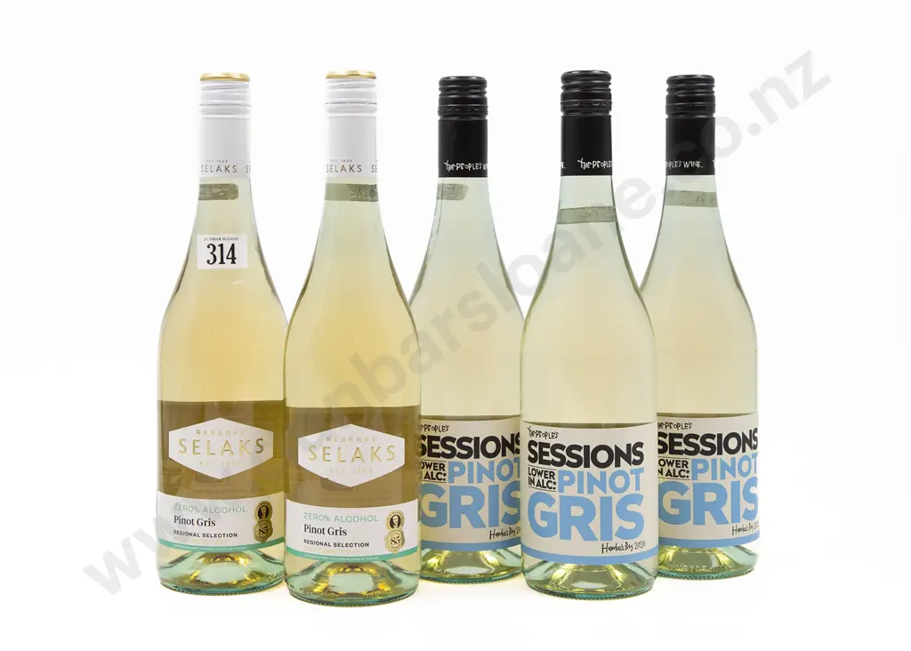 Five Bottles of Assorted NZ Low and Zero Alcohol Pinot Gris Image 1++