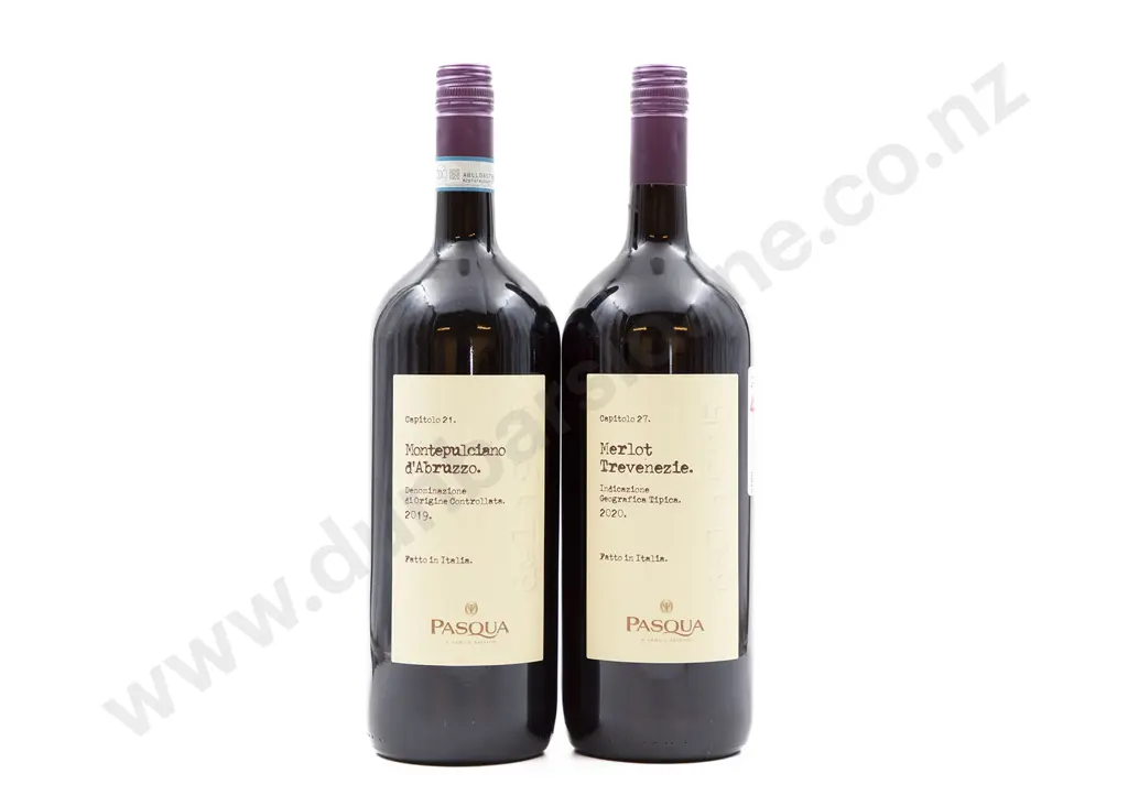 Four Bottles of Assorted Italian Mostly Merlot Image 1++