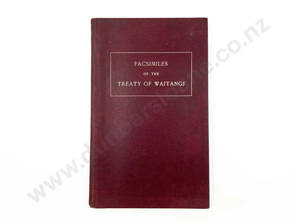 (-) Facsimiles of the Declaration of Independence and the Treaty of Waitangi Image 1++