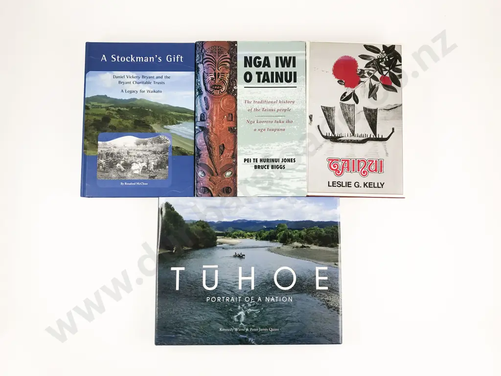 Four Maori Reference Books Image 1++