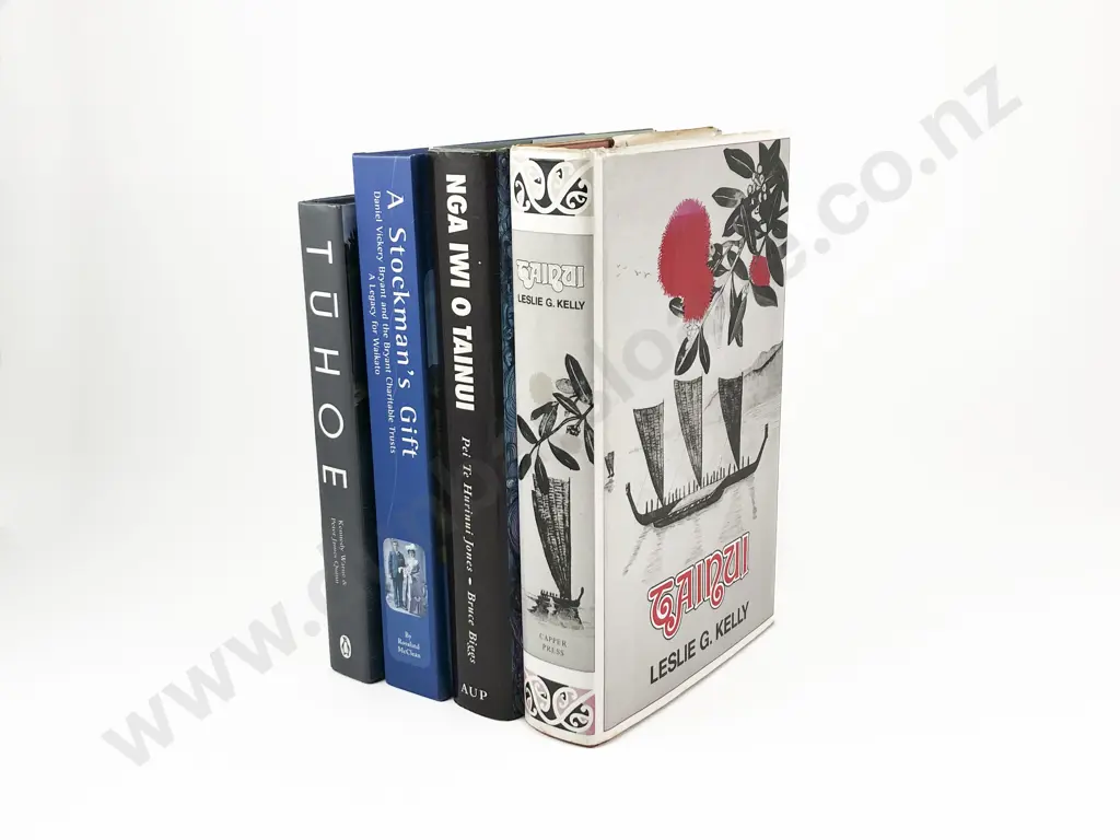 Four Maori Reference Books Image 1++