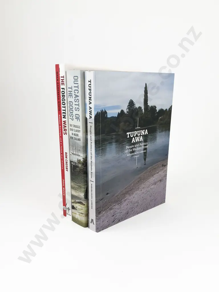 Four Maori History Books Image 1++