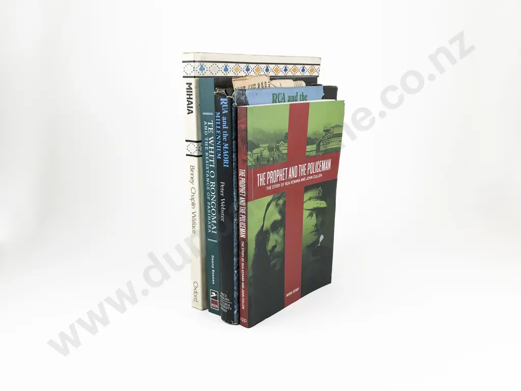 Four Maori Reference Books Image 1++