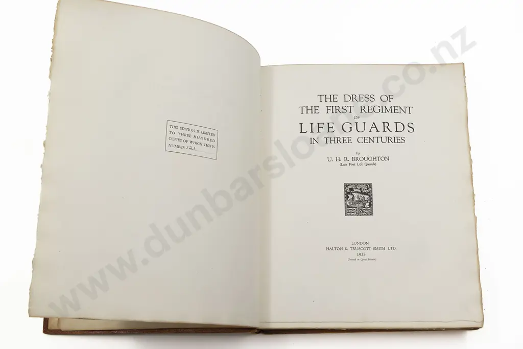 Broughton U H R - The Dress Of The First Regiment of The Life Guards In Three Centuries Image 1++