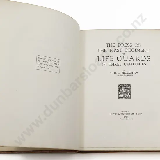Broughton U H R - The Dress Of The First Regiment of The Life Guards In Three Centuries