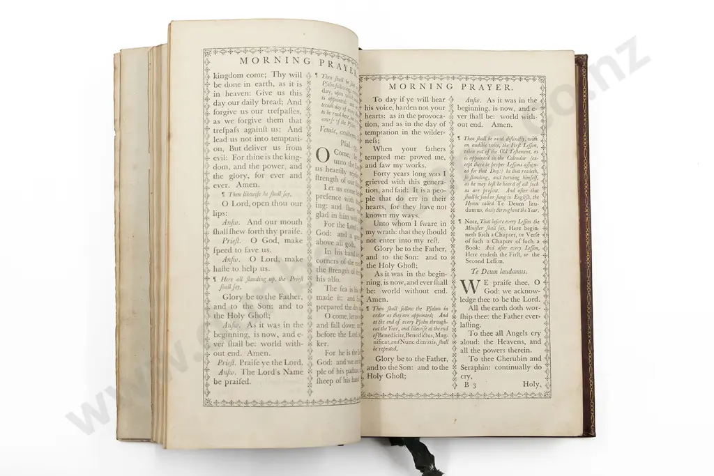 (-) The Book of Common Prayer Image 1++