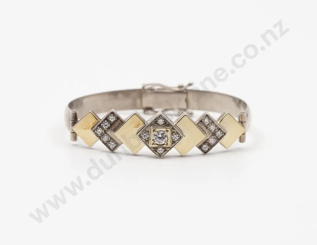 S/S and Crystal Hinged Snap Bangle Image 1++