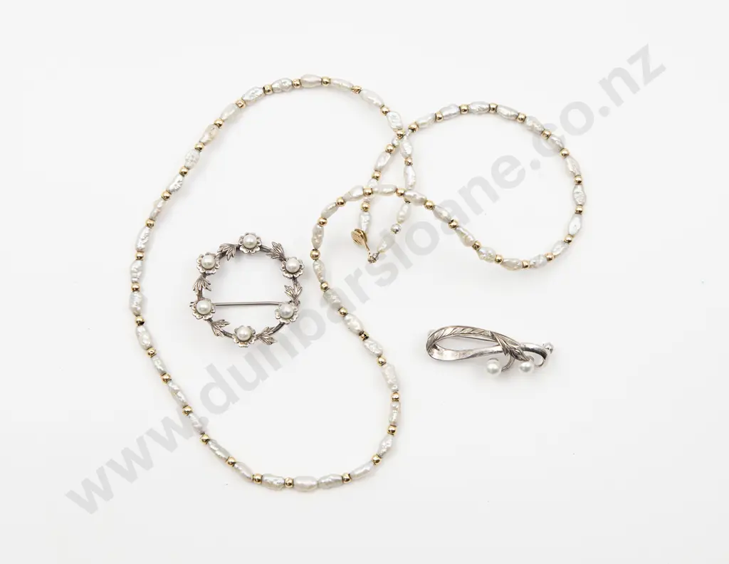 Two Mikimoto S/S and Cultured Pearl Spray Brooches Image 1++