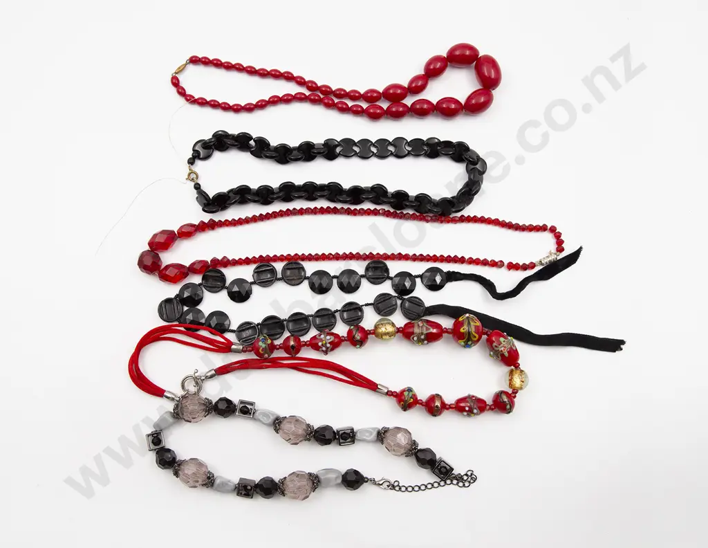 Six Various Vintage and Modern Bead Necklaces Image 1++