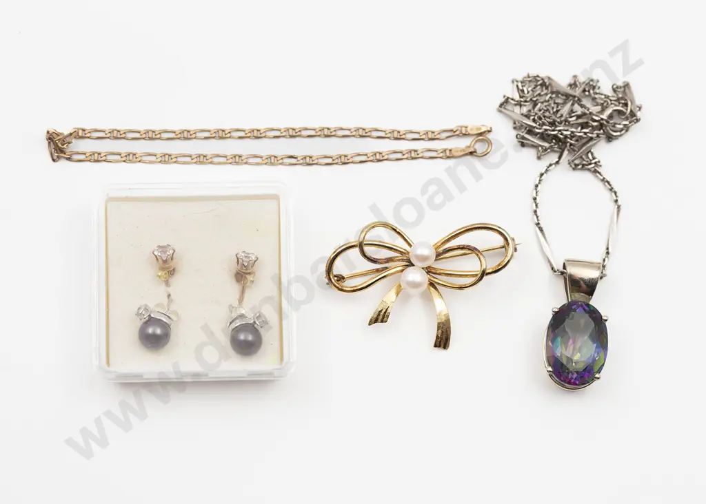 9ct Curb Link Bracelet Image 1++