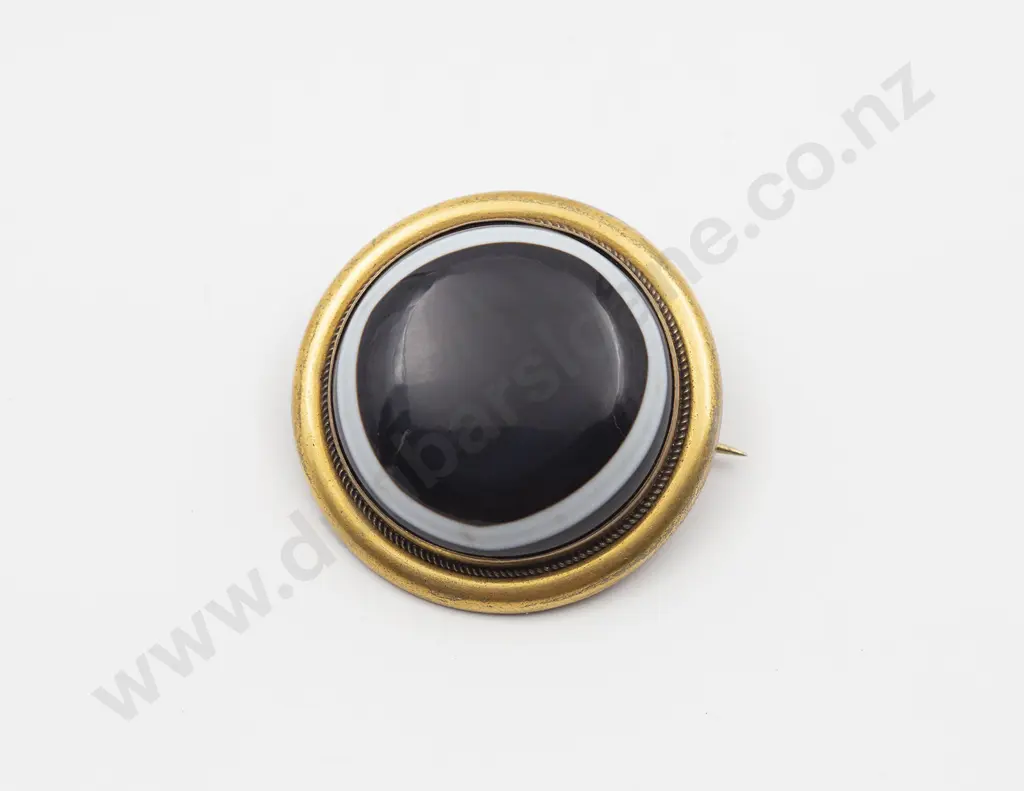 Victorian Striated Agate Target Brooch Image 1++