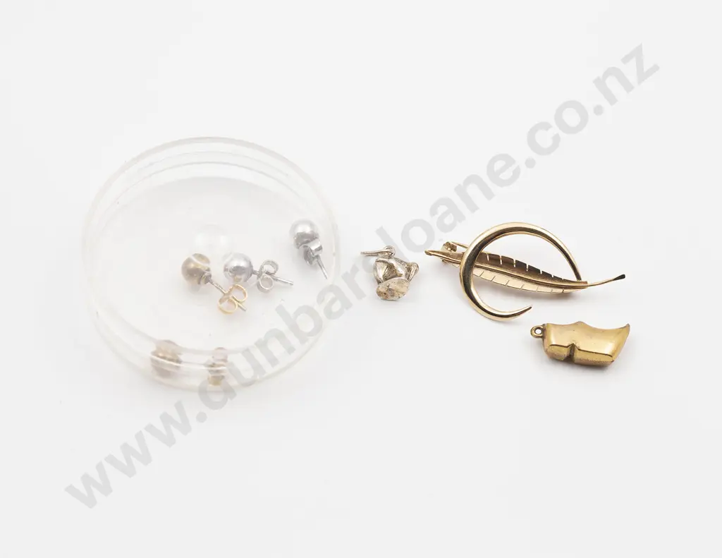 9ct and Silver 'Ball' Stud Earrings Image 1++