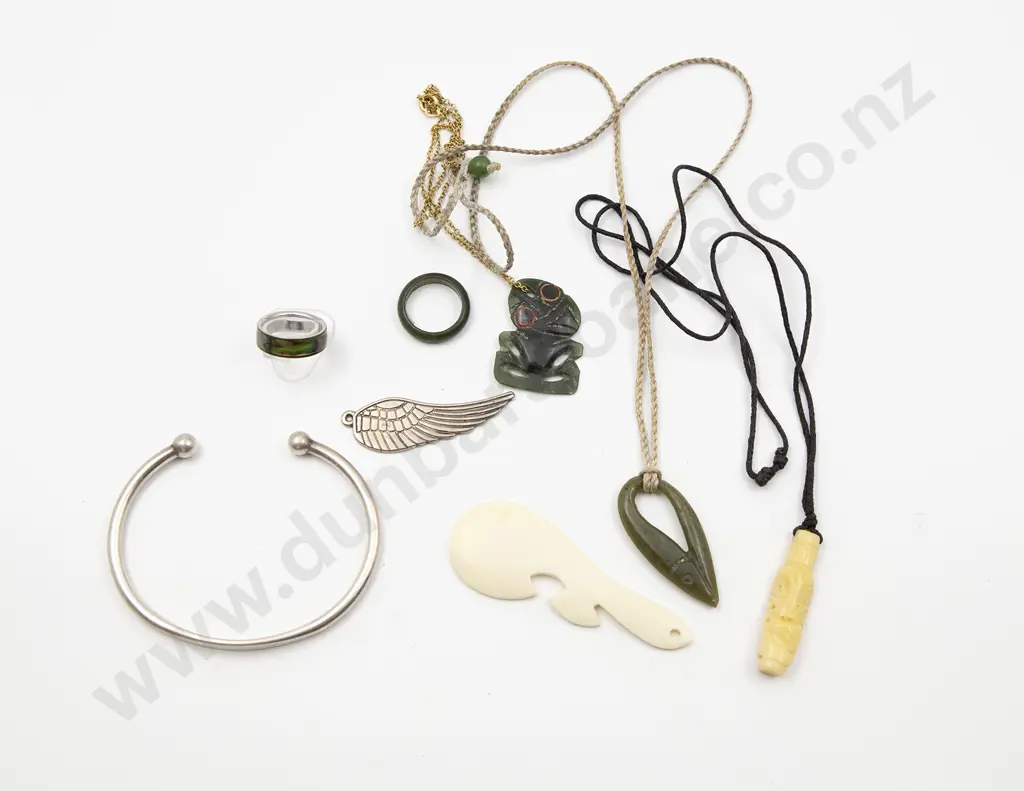 Assorted NZ Jewellery Image 1++