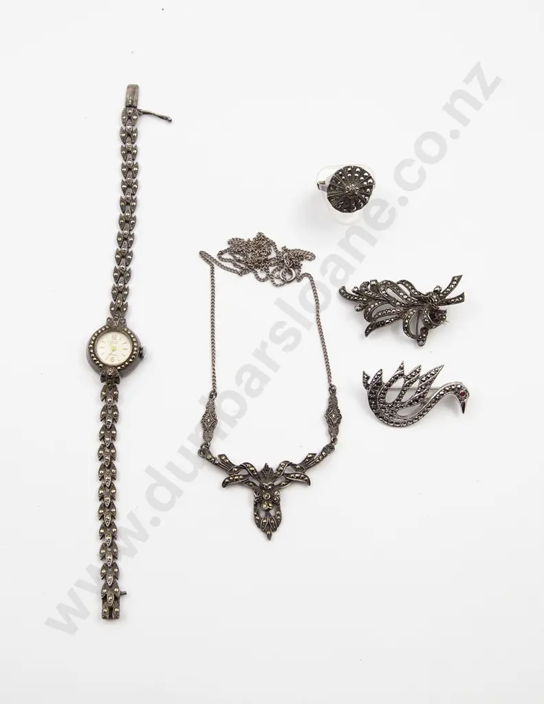 Collection Vintage Sterling Silver and Marcasite Jewellery Image 1++