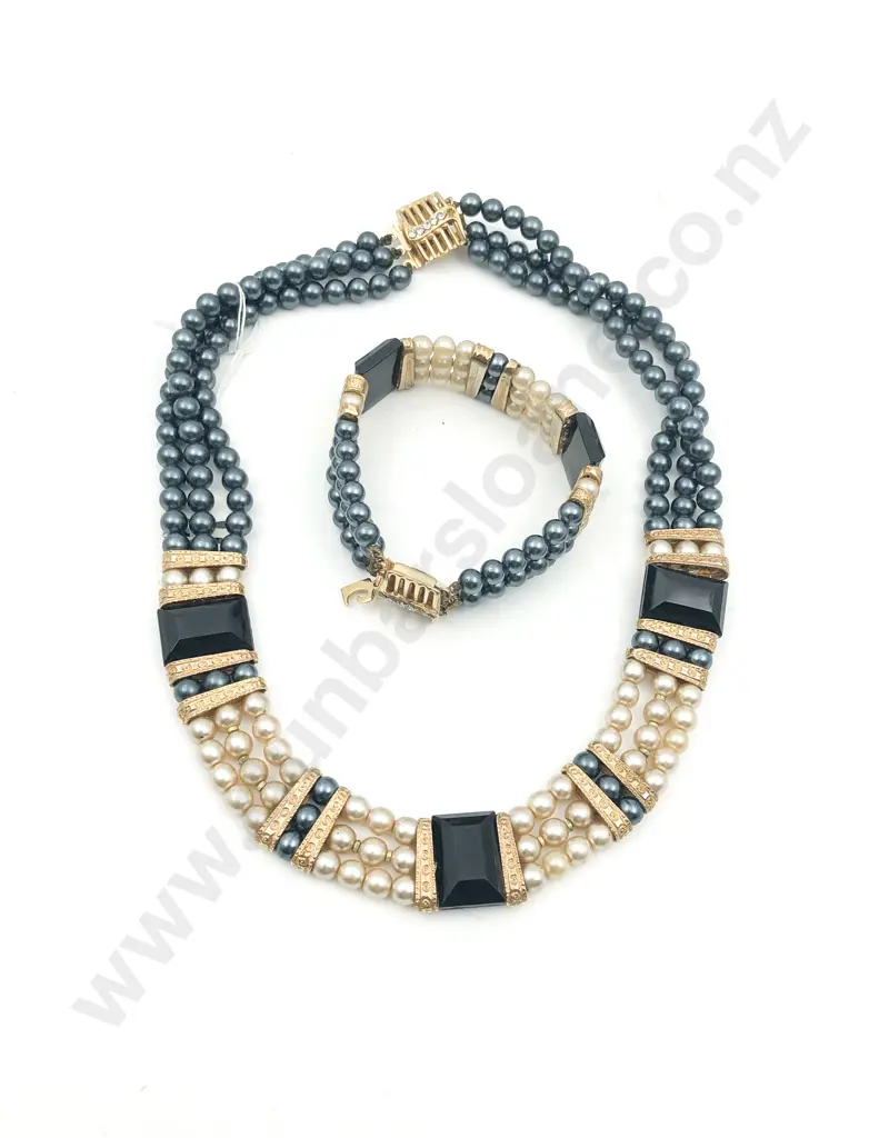 Made in Italy Vintage Pierre Cardin Faux Pearl and Jet Necklace Collar and Bracelet Image 1++