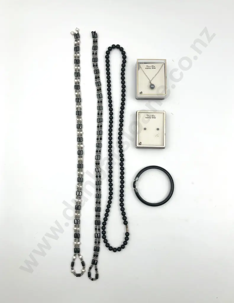 Hematite Pearl and Jet Chain Image 1++