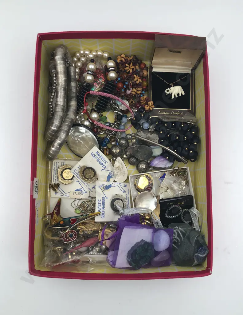 Selection Costume and Collectable Jewellery Image 1++