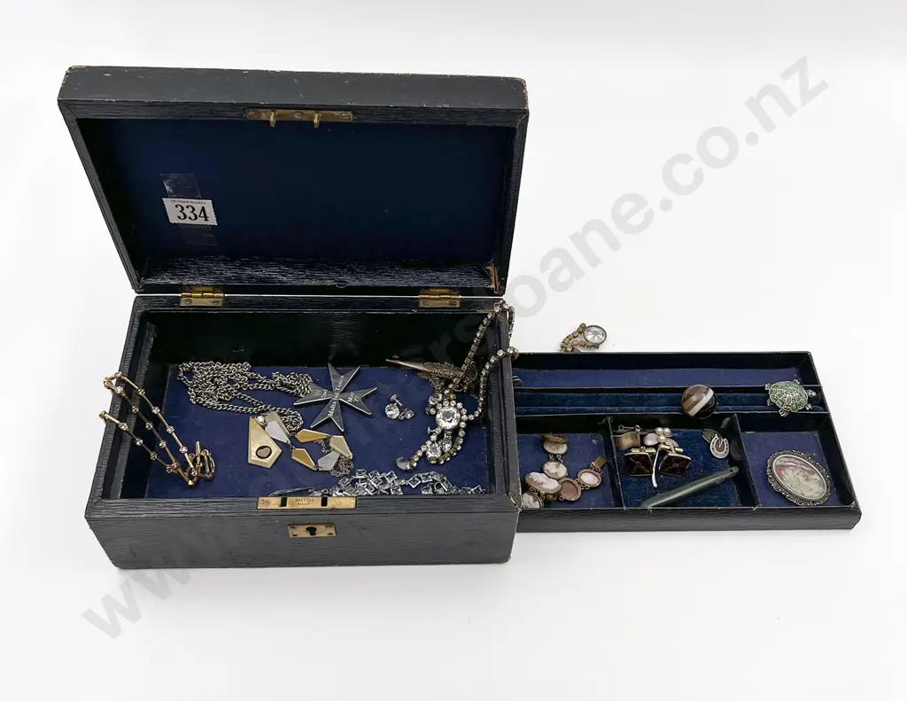 Selection Vintage Collectable Jewellery Image 1++