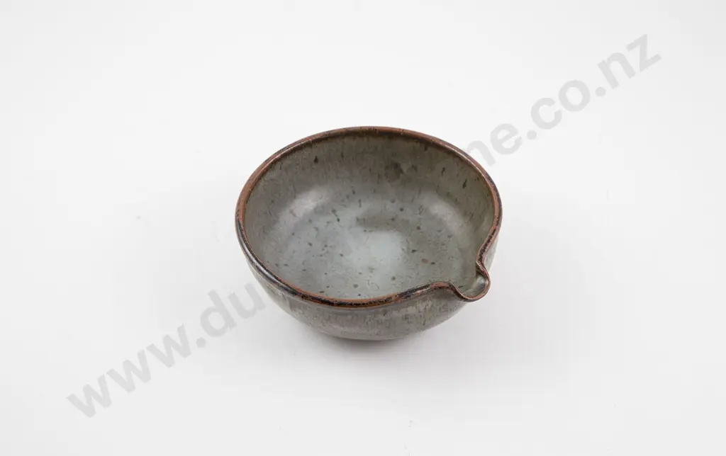 Len Castle Pouring Bowl Image 1++