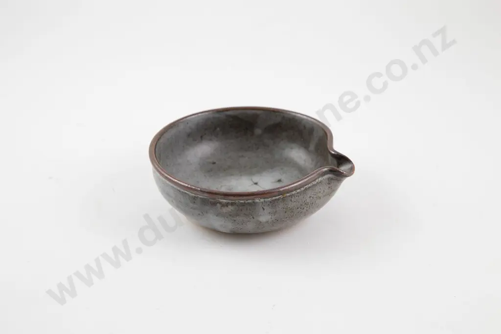 Len Castle Pouring Bowl Image 1++