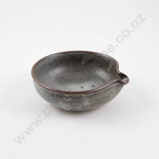 Len Castle Pouring Bowl