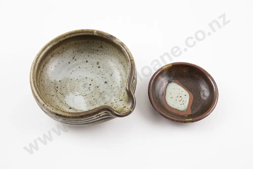 Len Castle Pouring Bowl Image 1++