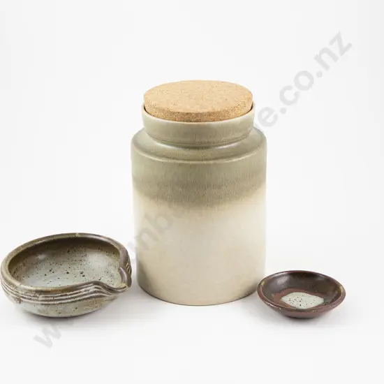 Len Castle Pouring Bowl