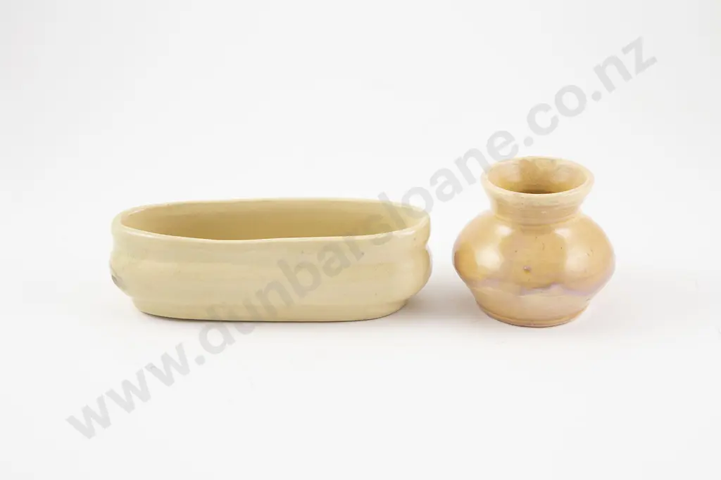 Briar Gardner posy Pot and Trough Image 1++