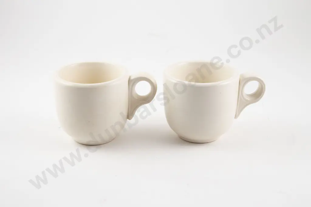 Early Pair of Crown Lynn Railway Cups (no monogram) Image 1++