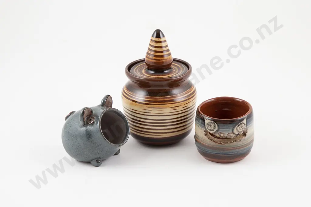 Elizabeth Lissaman Honey Pot Image 1++