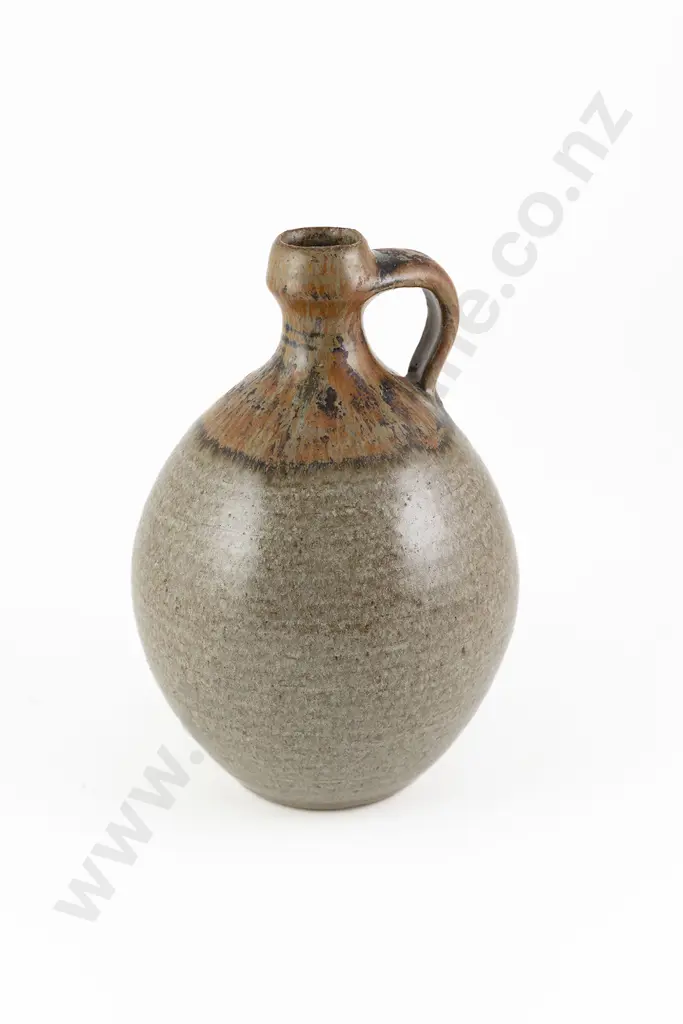 Frederika Ernsten Bottle Image 1++