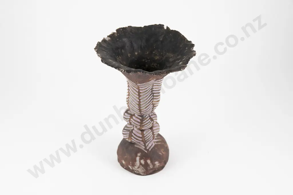 Bronwynne Cornish Vase Image 1++