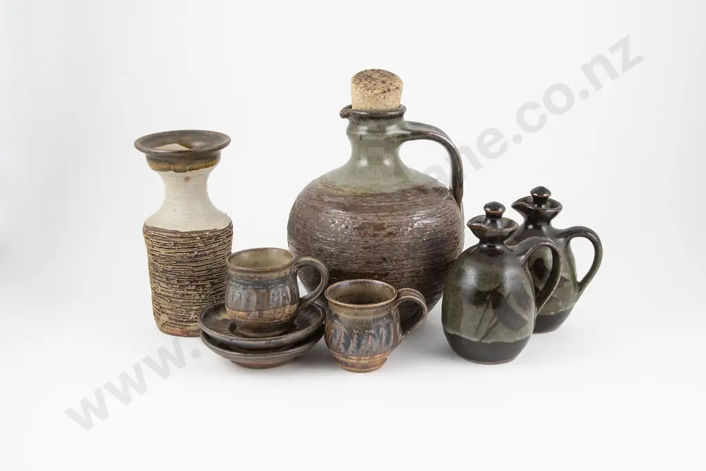 Jacqui Riley Flagon & NZ Pottery Image 1++