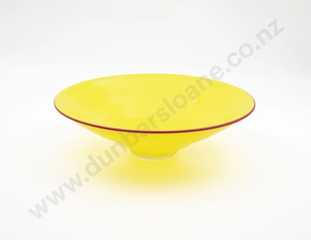 NZ Studio  Sunbeam Glass Shallow Dish Image 1++