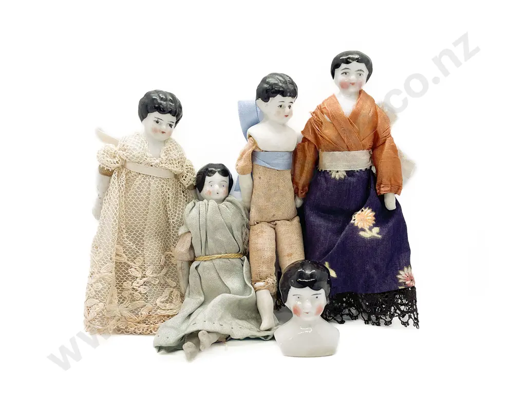 Five Victorian China Shoulder Plate Dolls Image 1++