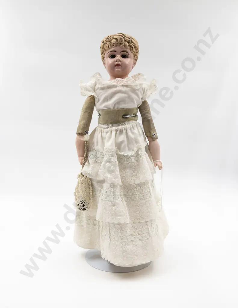 Marked 6 Minerva Tin Head Shoulder Plate Doll Image 1++