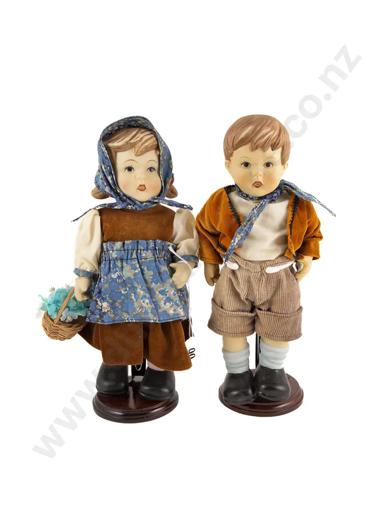 Oumlet Hummel Goebel Style Porcelain Hansel and Gretel Dolls Image 1++