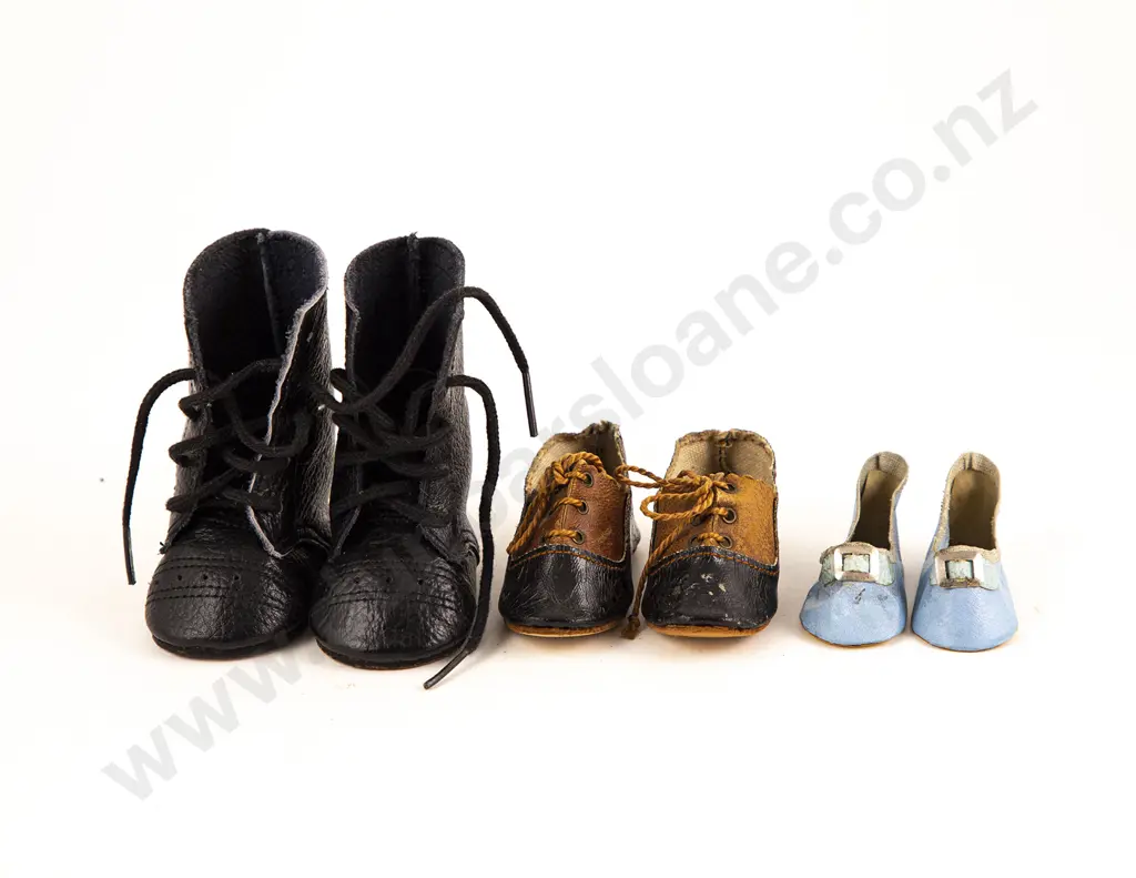 Two Pair Vintage Dolls Shoes Image 1++
