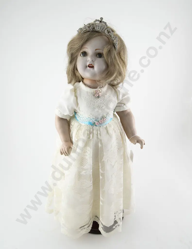 Madame Alexander Princess Elizabeth All Composition Doll Image 1++