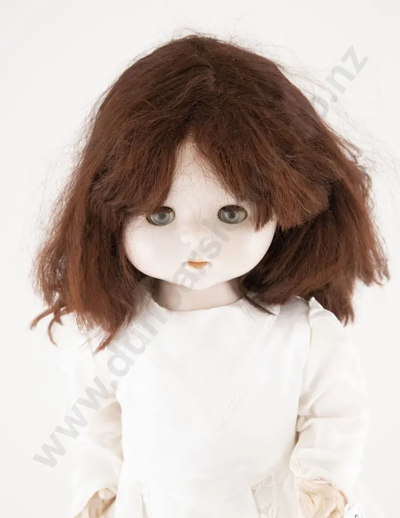 NZ All Hard Plastic Walkie Talkie Doll Image 1++