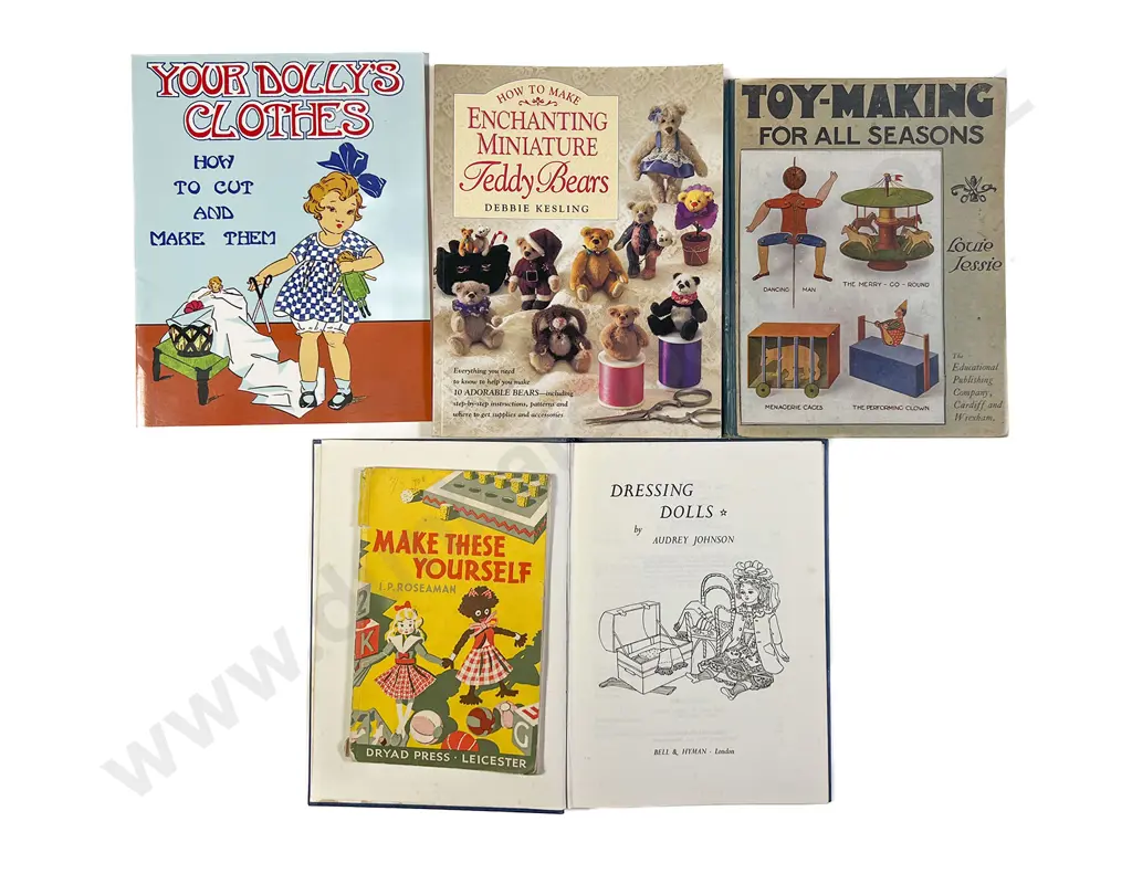Five Toy Reference Image 1++