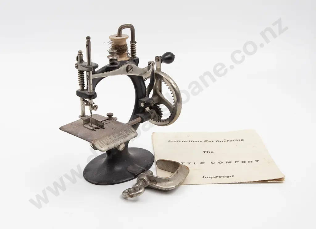 Little Comfort Improved Hand Sewing Machine Image 1++